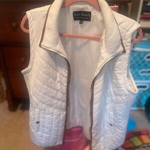 Jason Maxwell Women's Ivory Quilted Vest